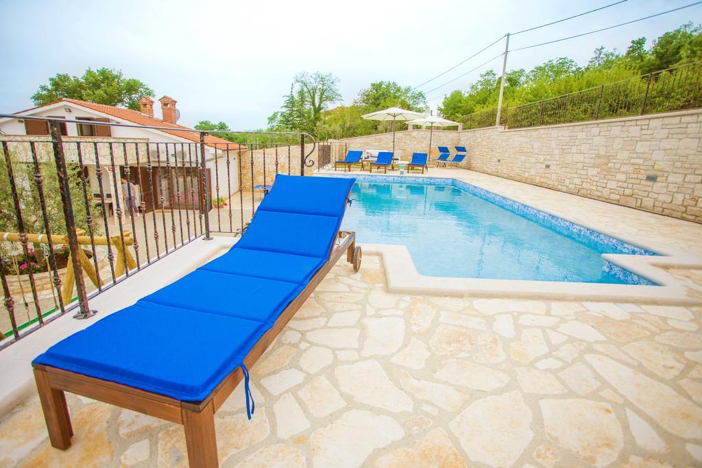 Villa Lara Karojba Rom bilde